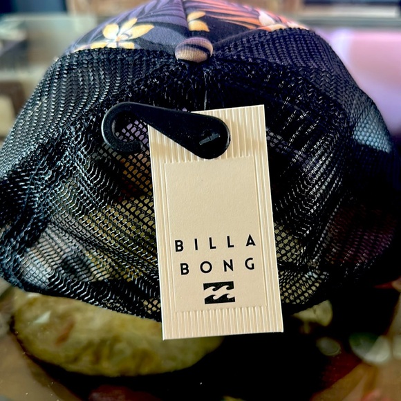 NWT Billabong Heritage Mashup Women's Trucker Hat - Multi / Black - Adjustable - Picture 3 of 8